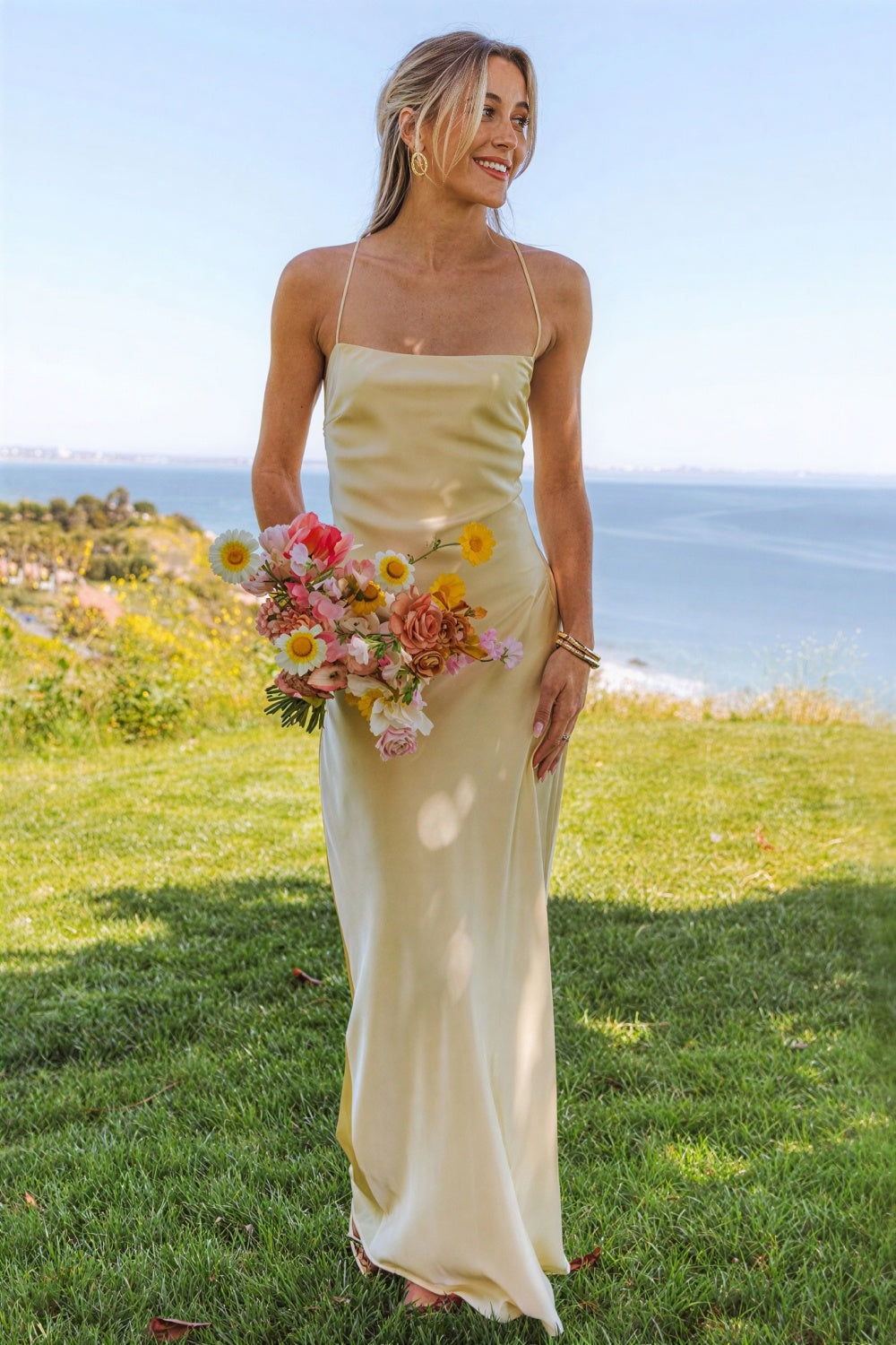 Halter yellow fitted ruched lash-up floor length prom dress for elegant evening and prom occasions