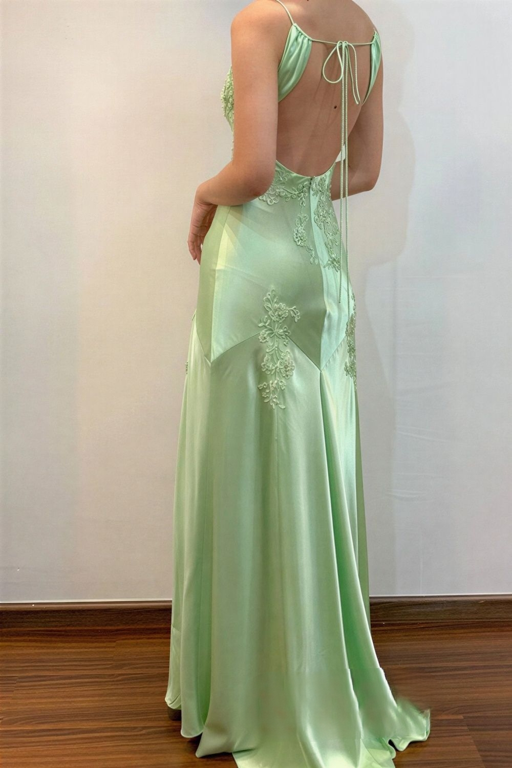 open back lace applique formal dress slim fit silhouette